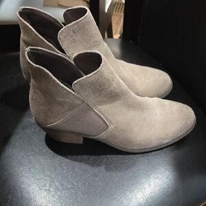 Me Too Tan Ankle Booties Suede Minimalist Design